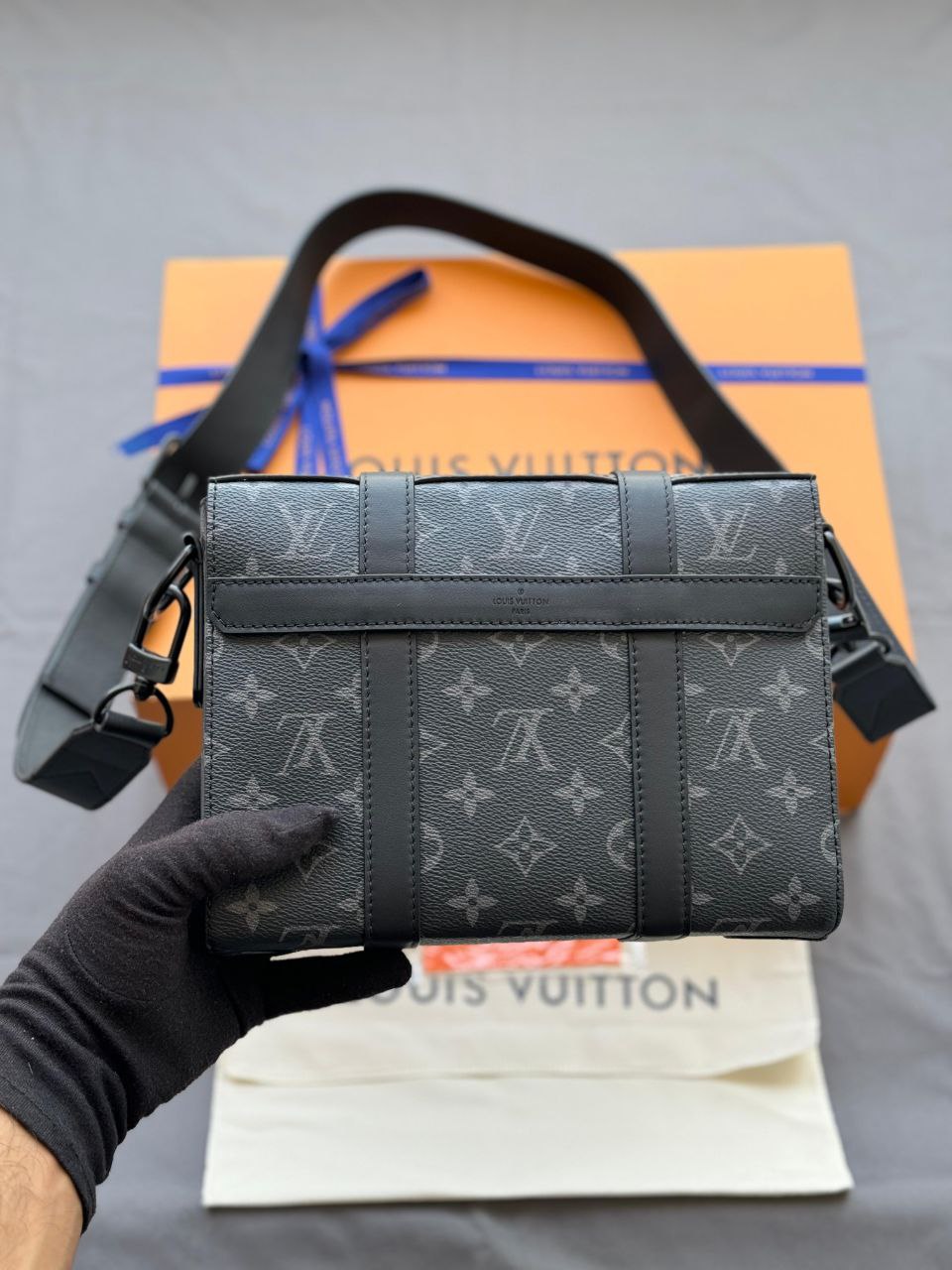Monogram Eclipse Trunk Messenger with patch pockets - Image 2