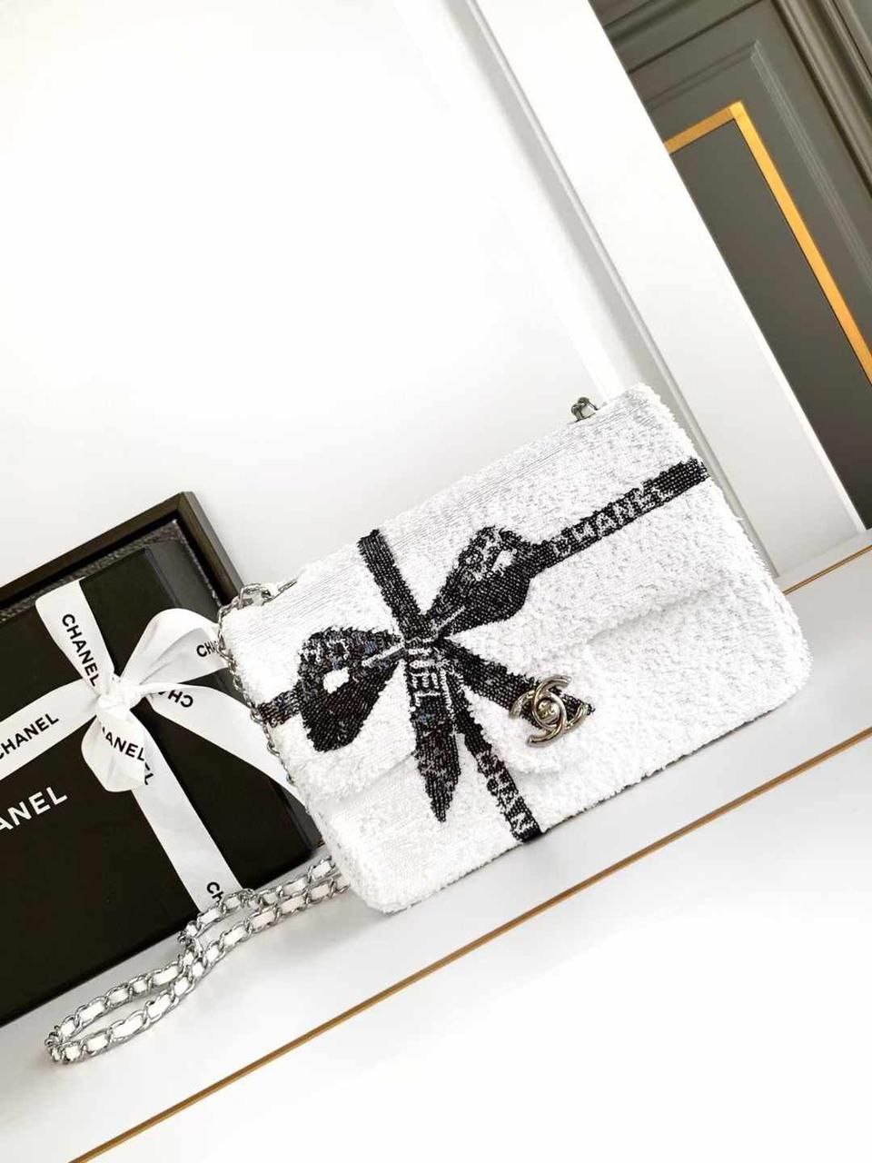 Chanel 24B Sequins Ribbon Flap Bag - Image 2