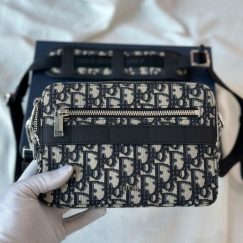 CHRISTIAN DIOR HOMME Oblique Safari Messenger